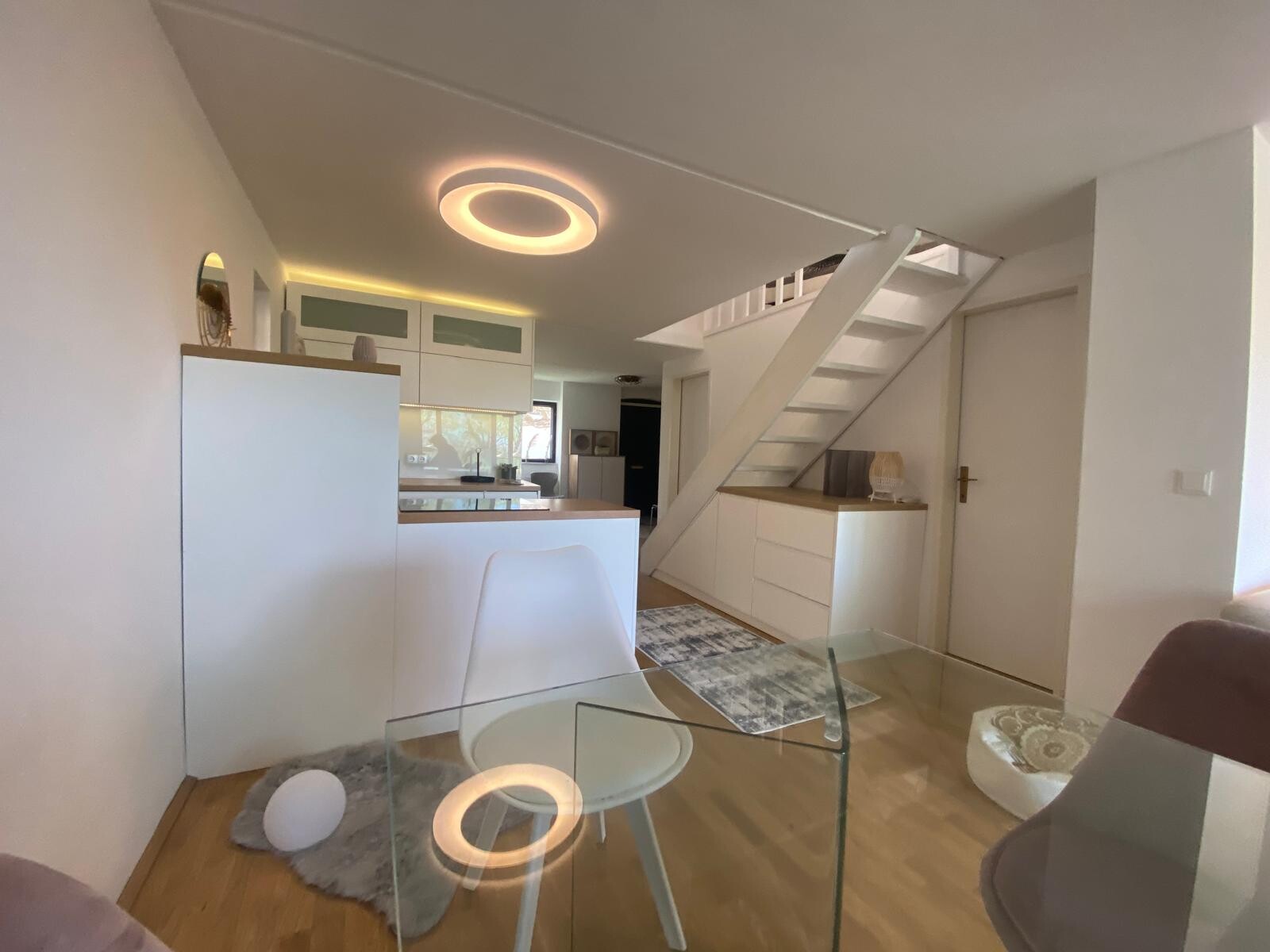 Wohnzimmer + Küche