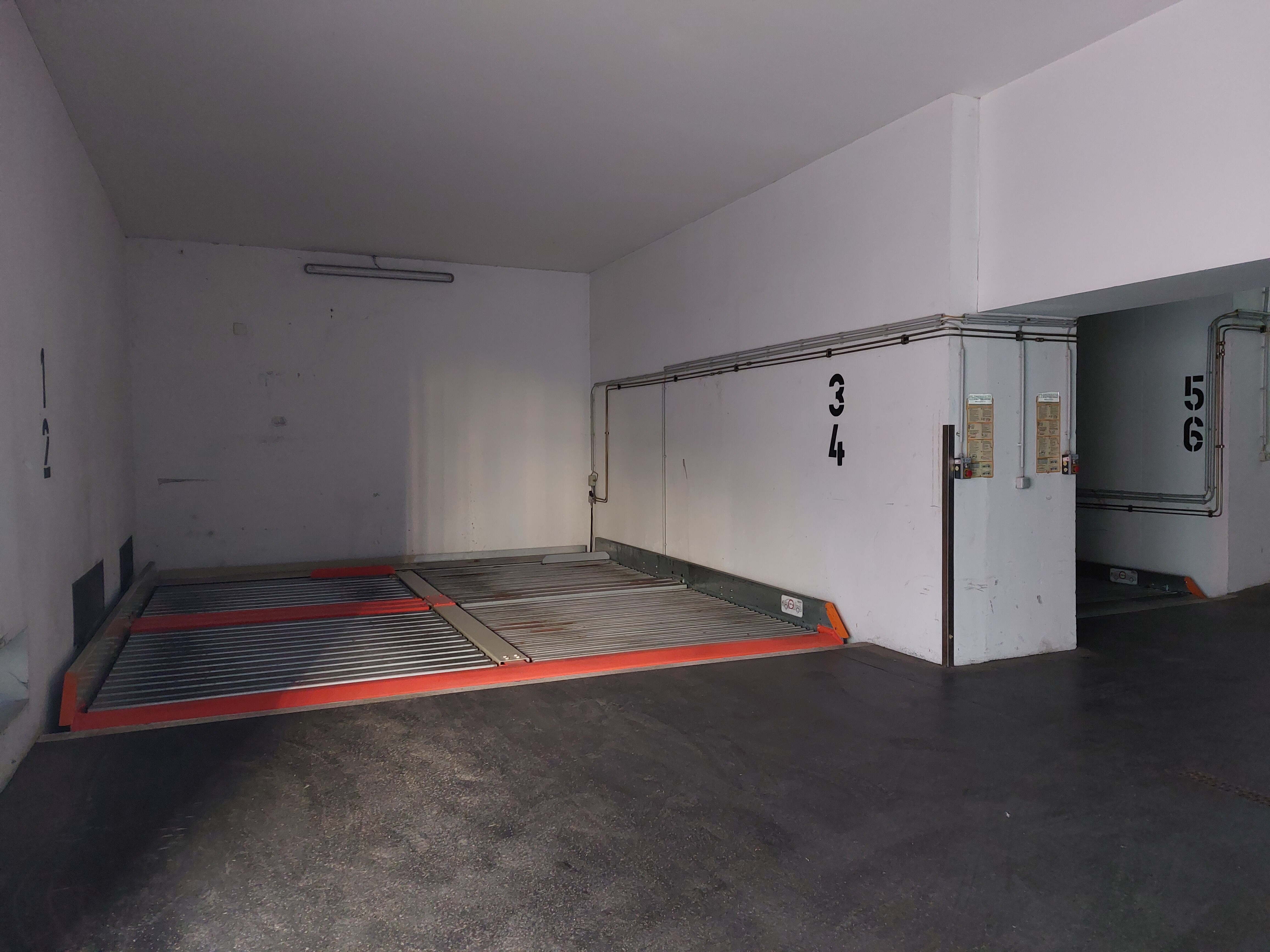 Garage 1