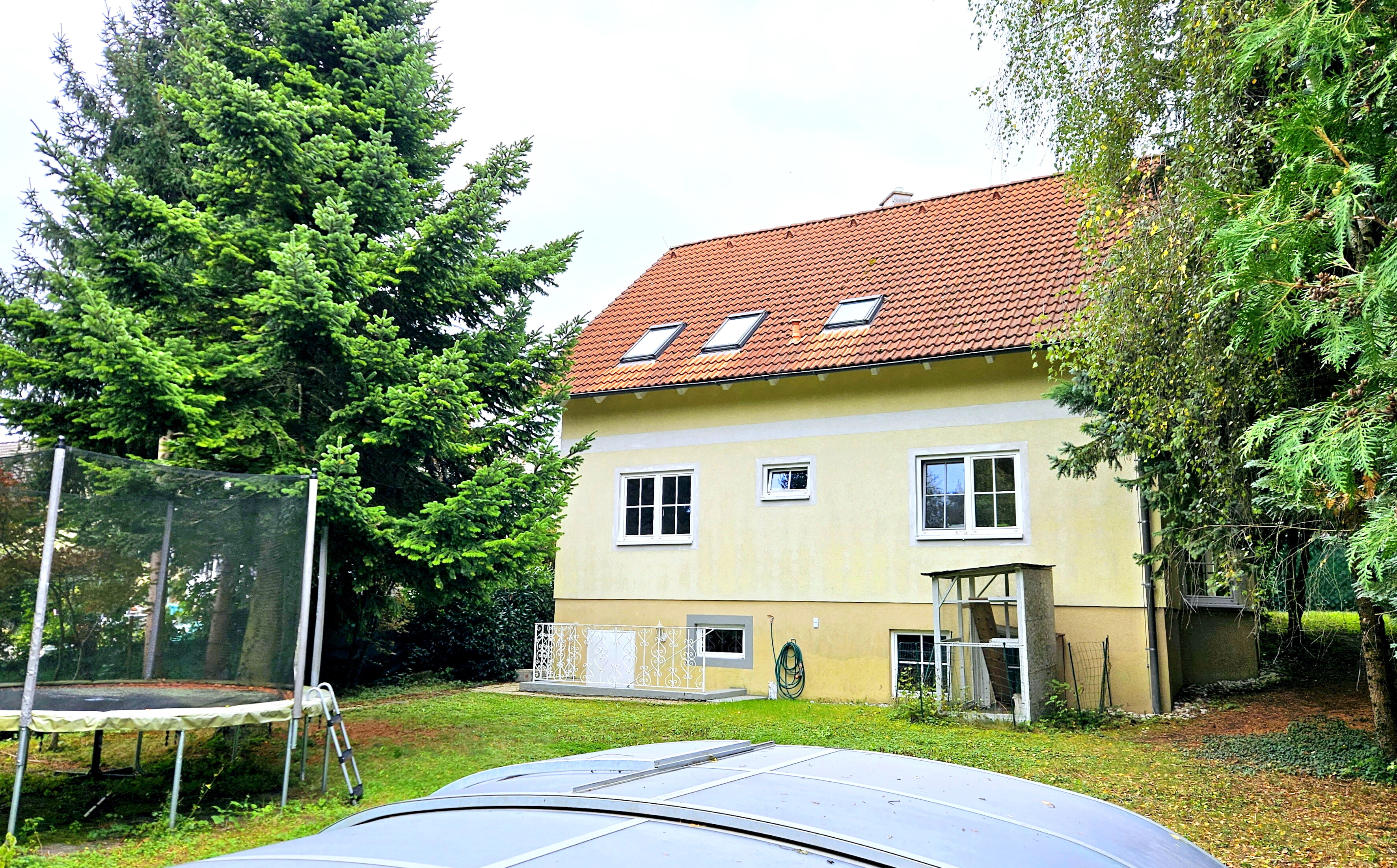 Front Hinten