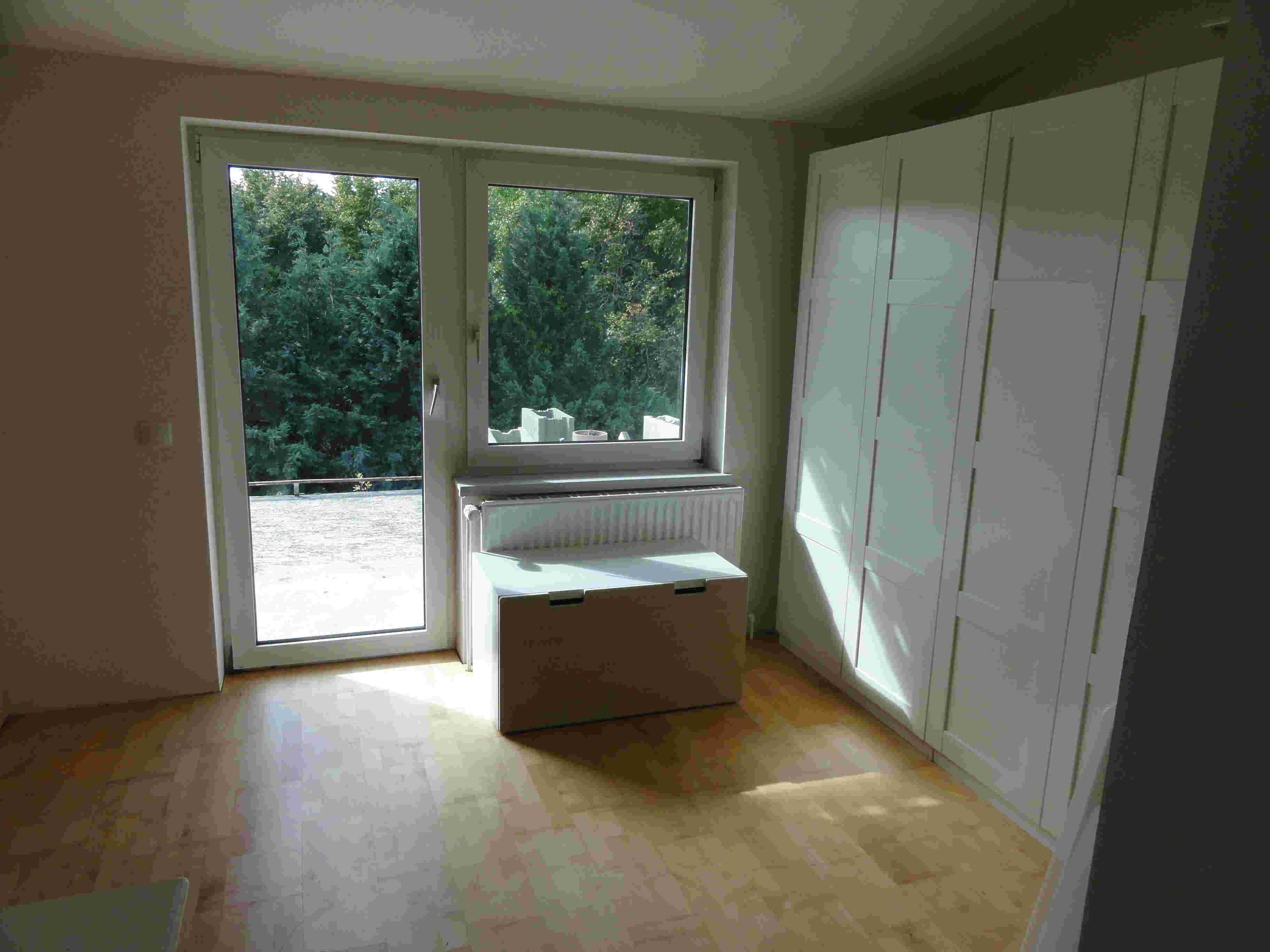 Vorraum Bad und Balkon