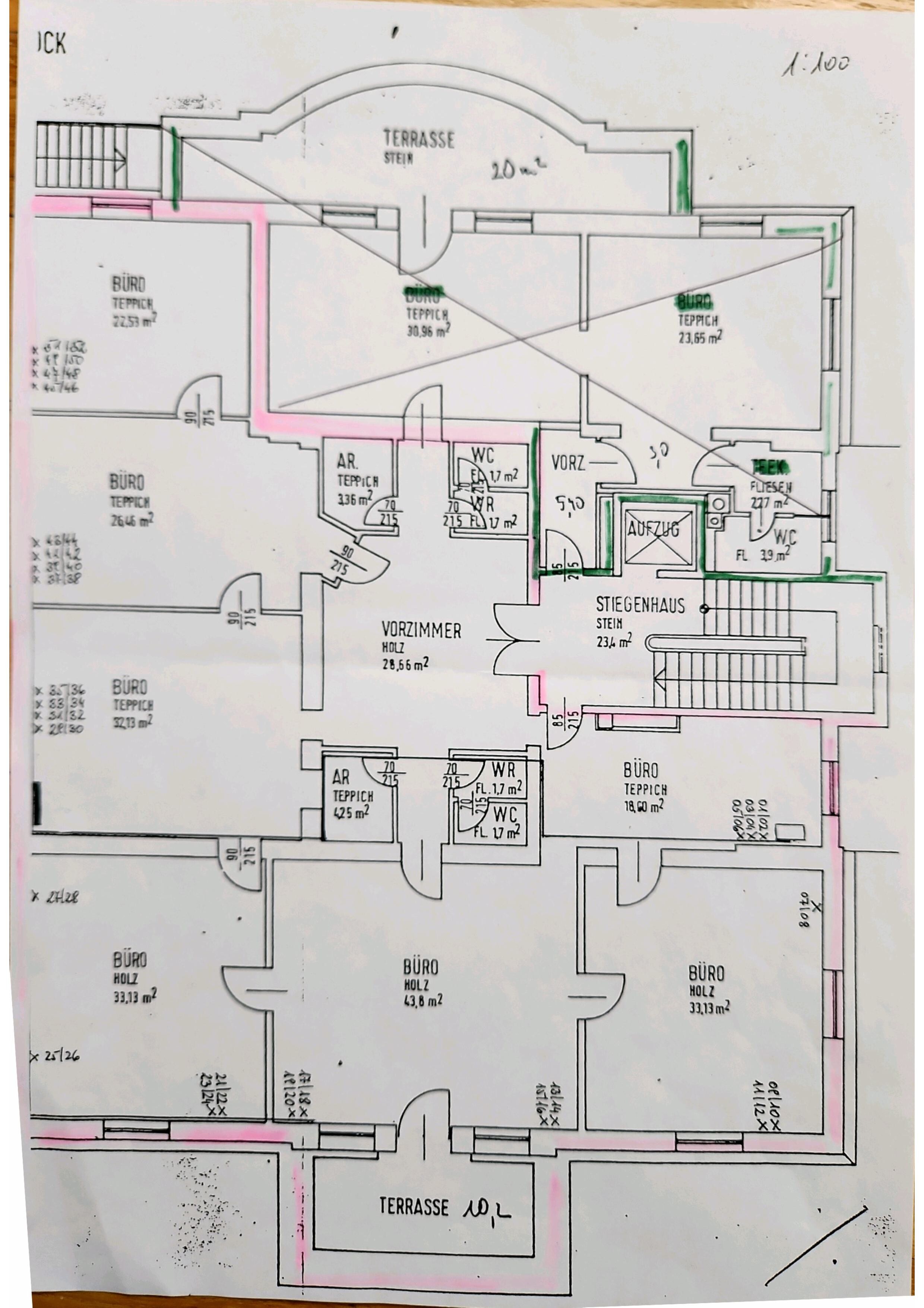 Büro groß