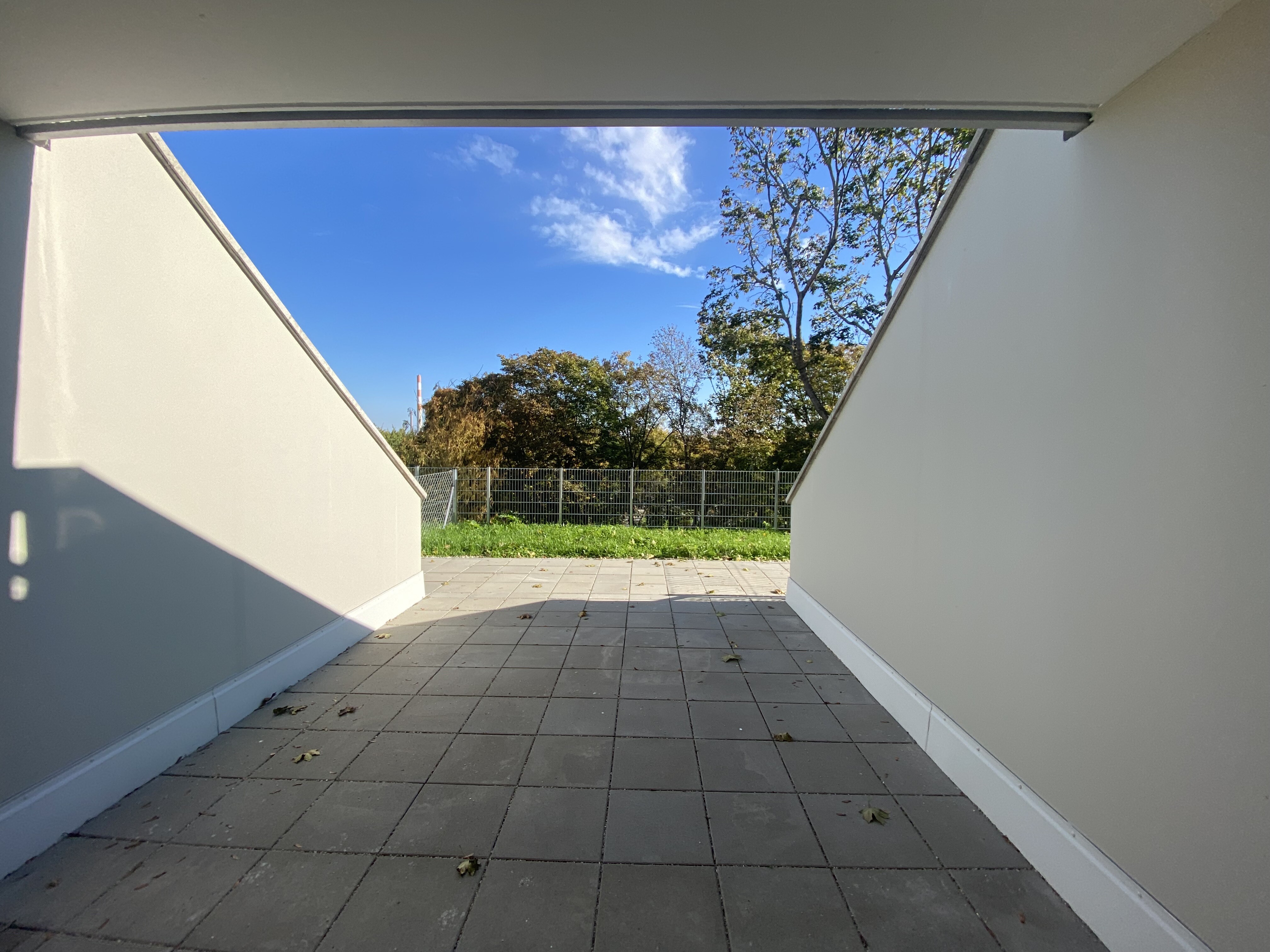 Terrasse auf Gartenebene