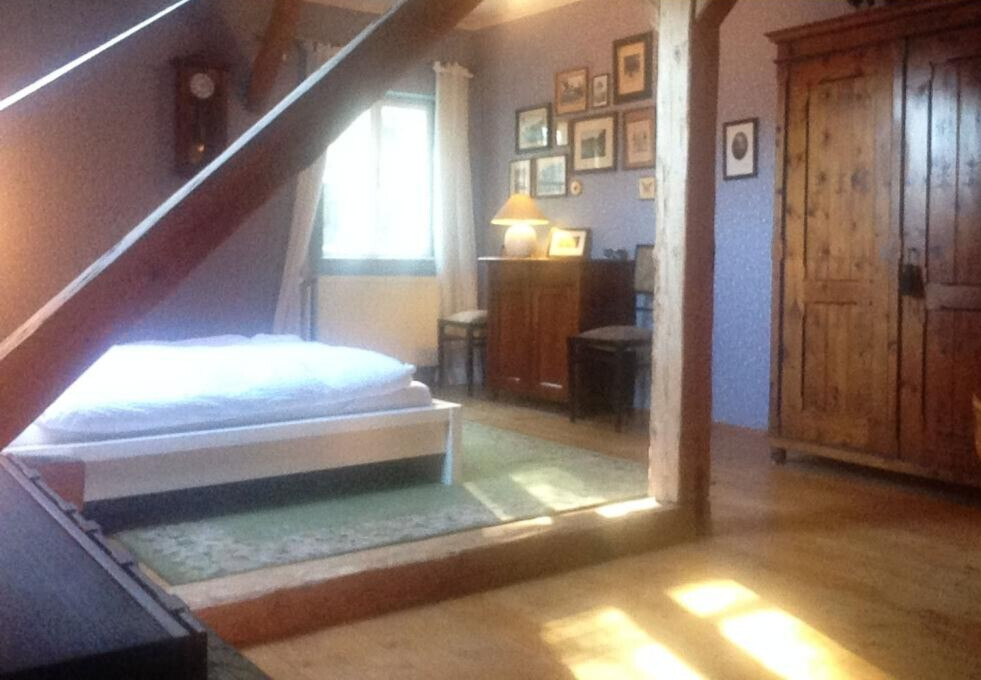 Schlafzimmer 1  Möblierungsvorschlag (unmöbliert)