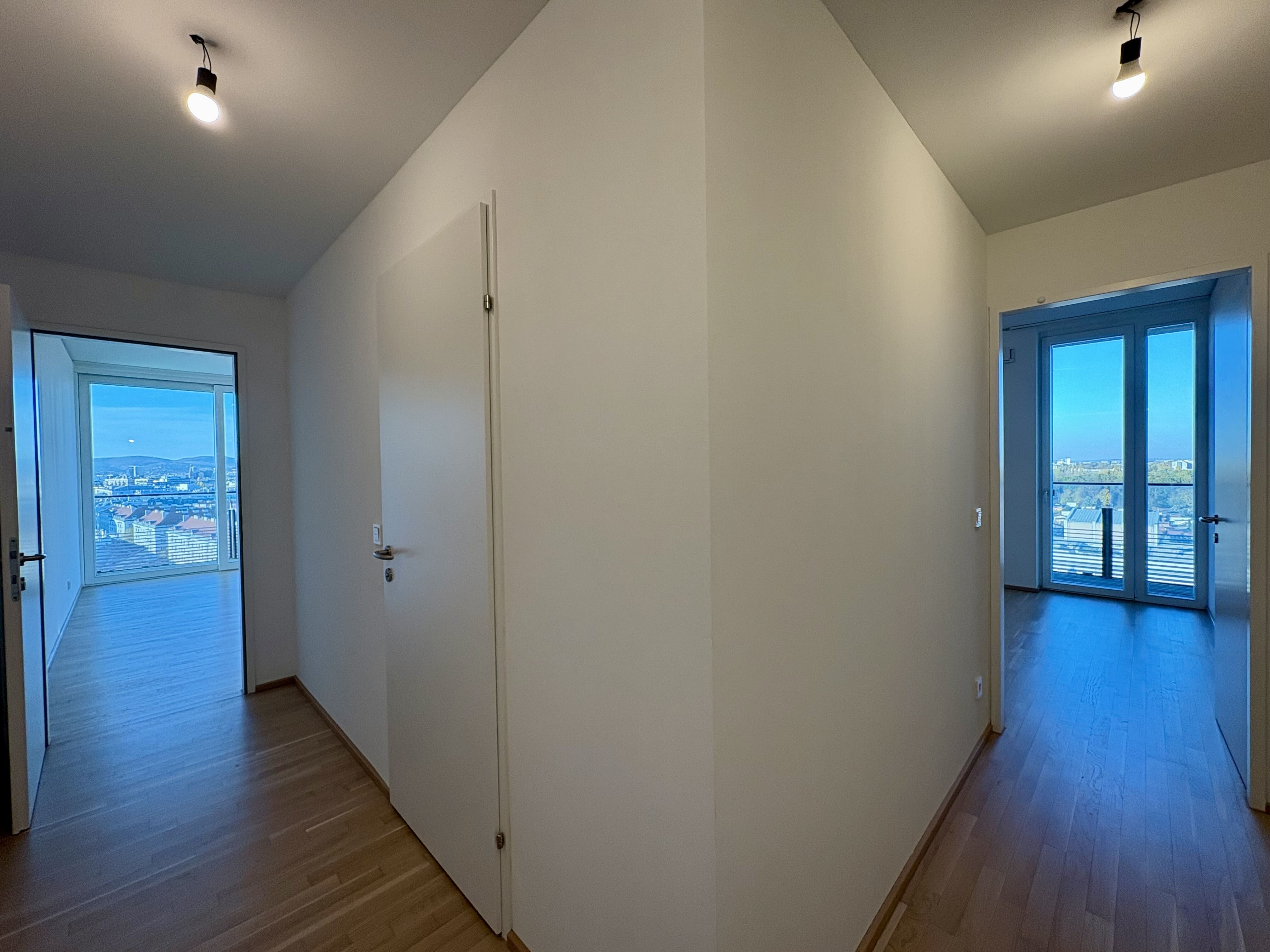 Eingangsbereich mit Ausblick