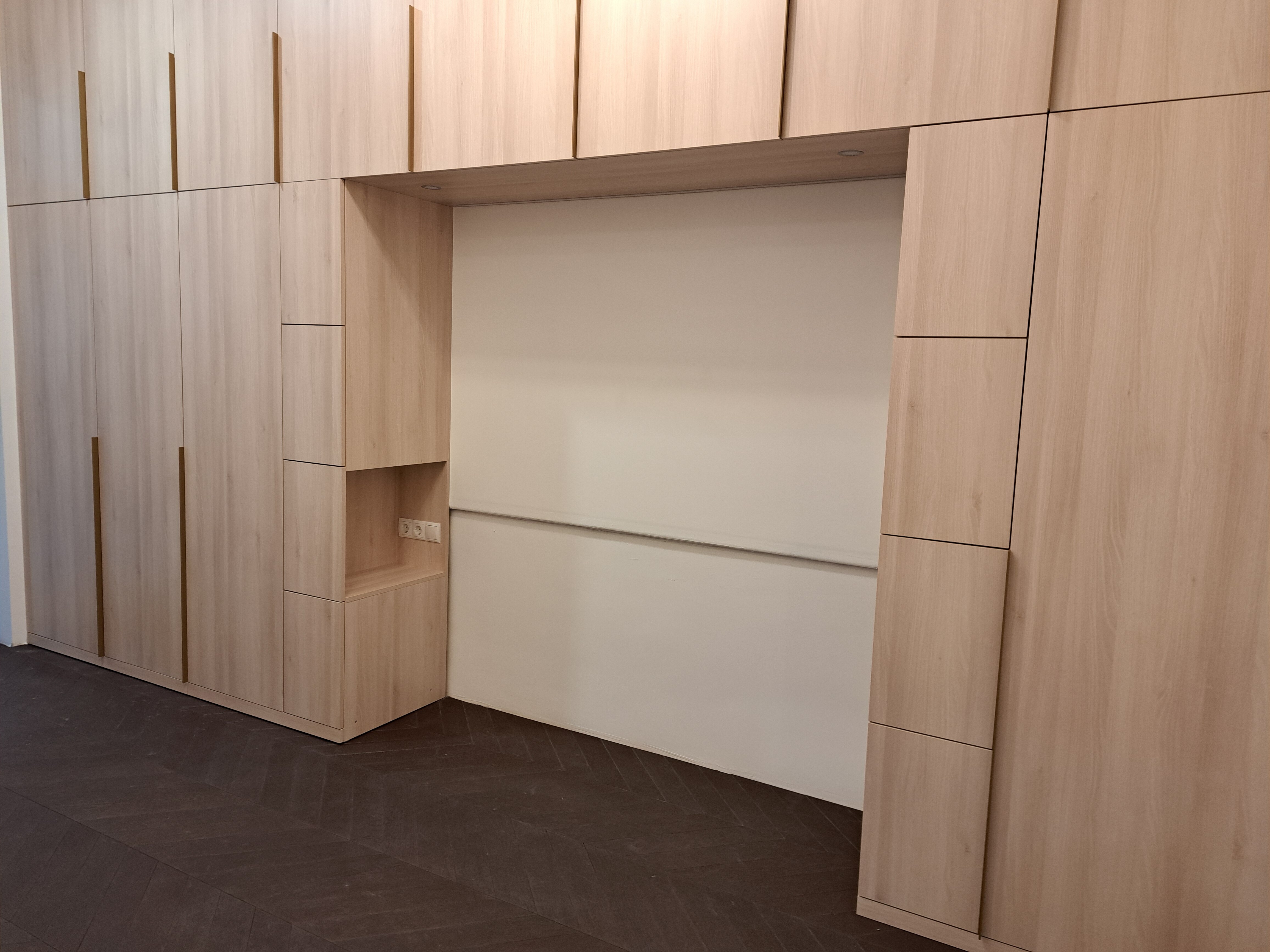 Einbaumöbel im 1. Schlafzimmer