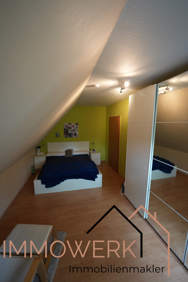 Schlafzimmer 2