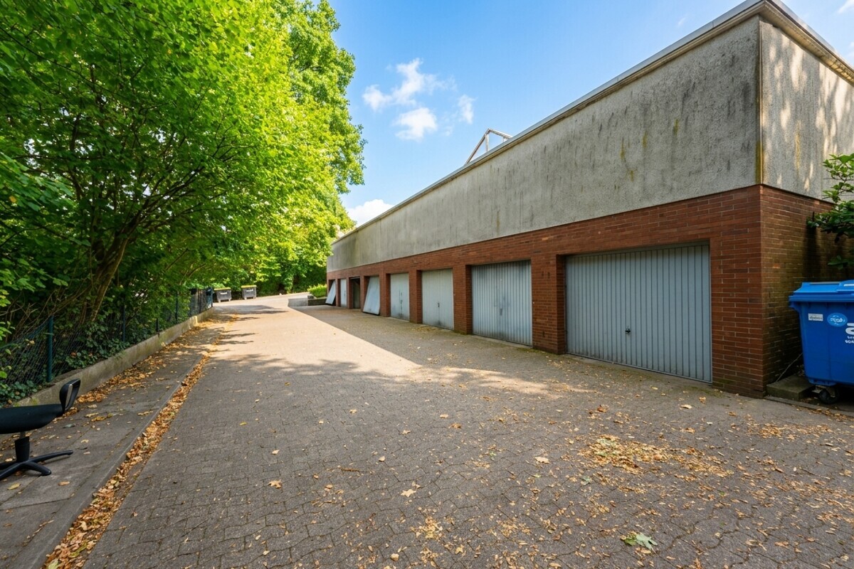 Garagenhof 2