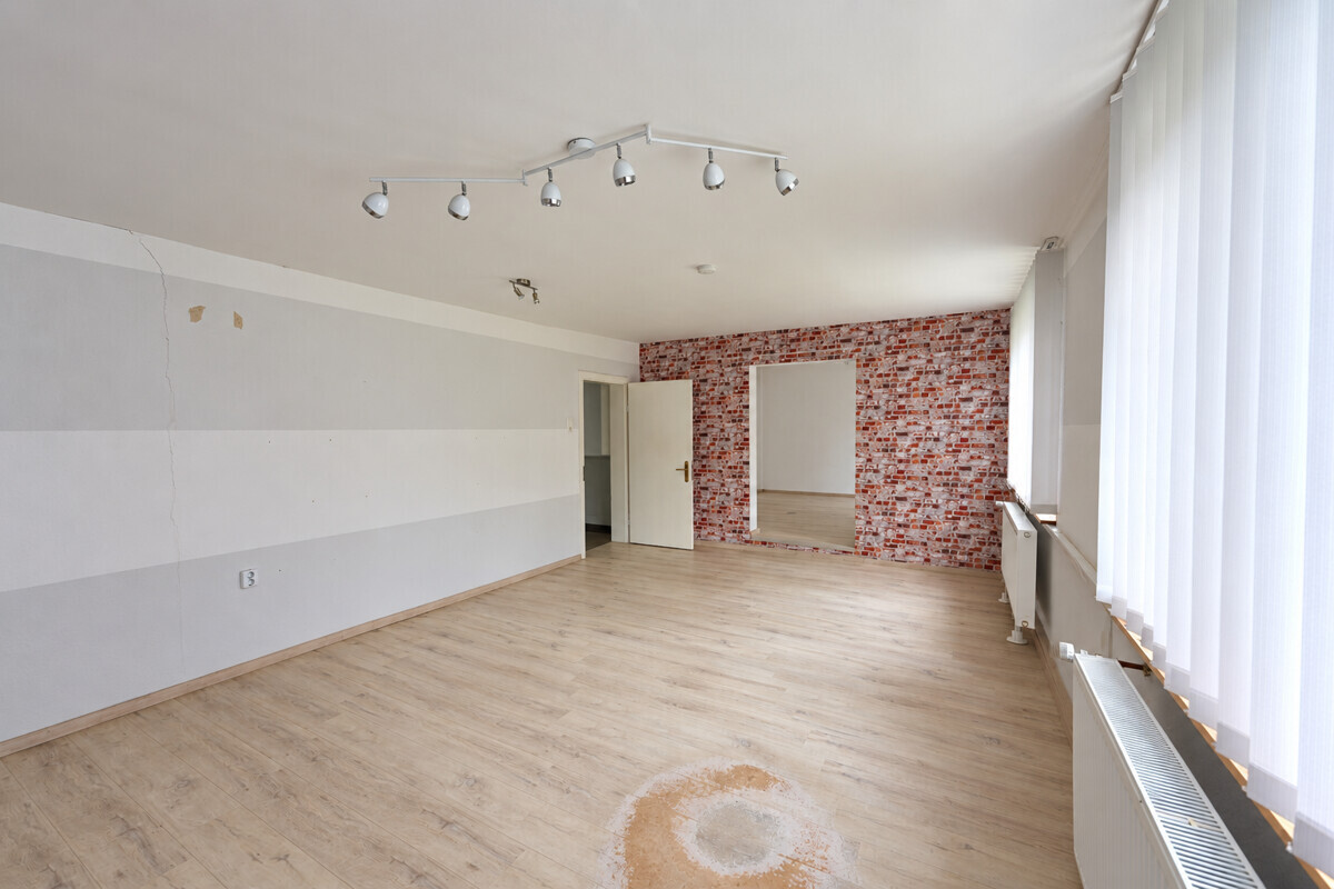 Büro 1