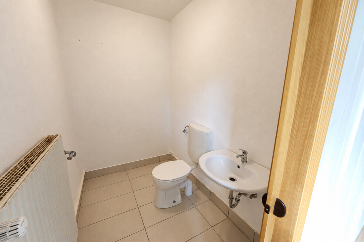 WC 2