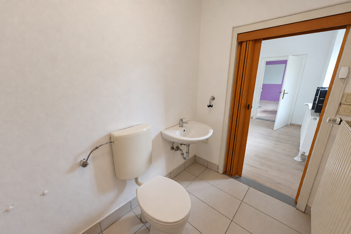 WC 2