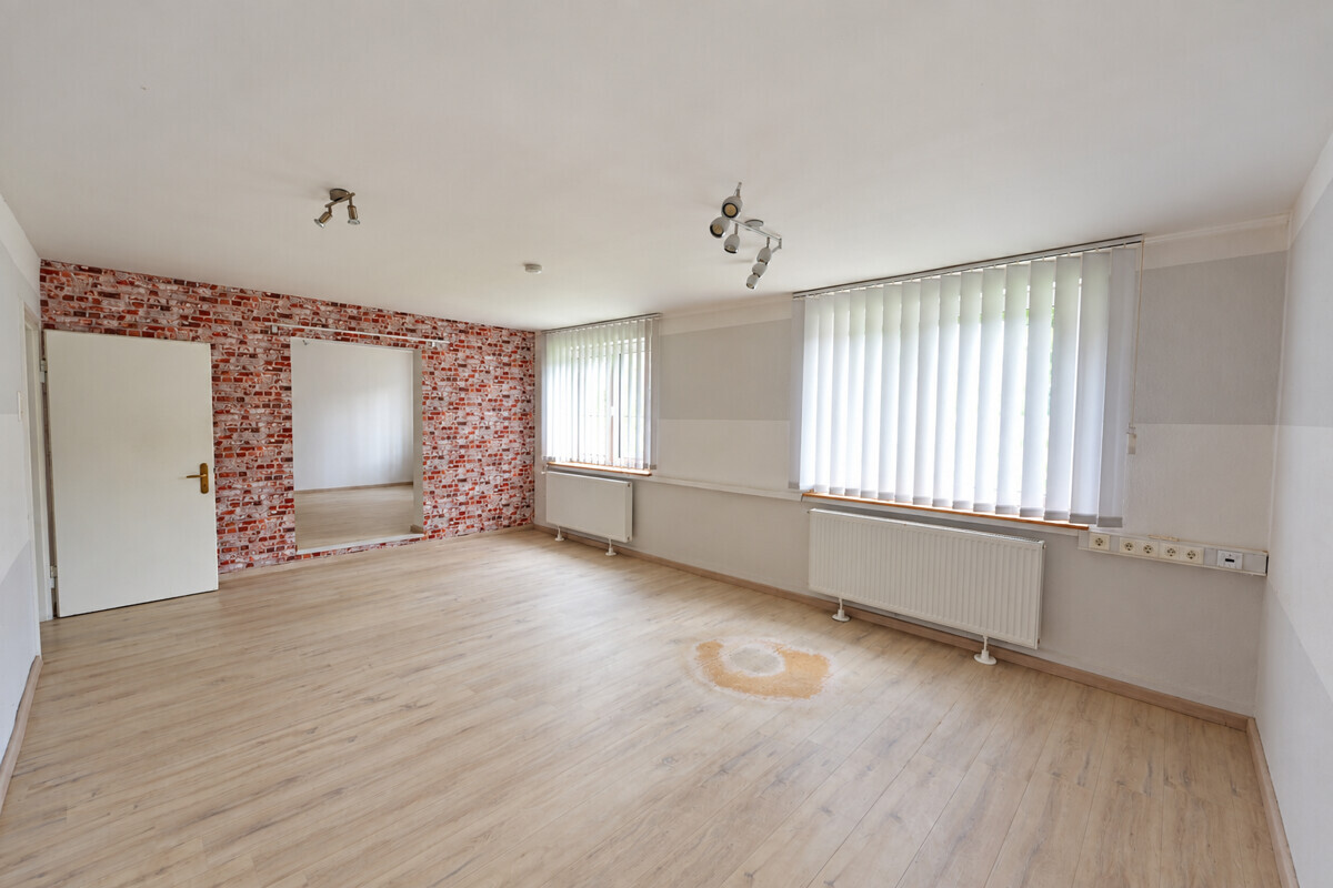 Büro 1