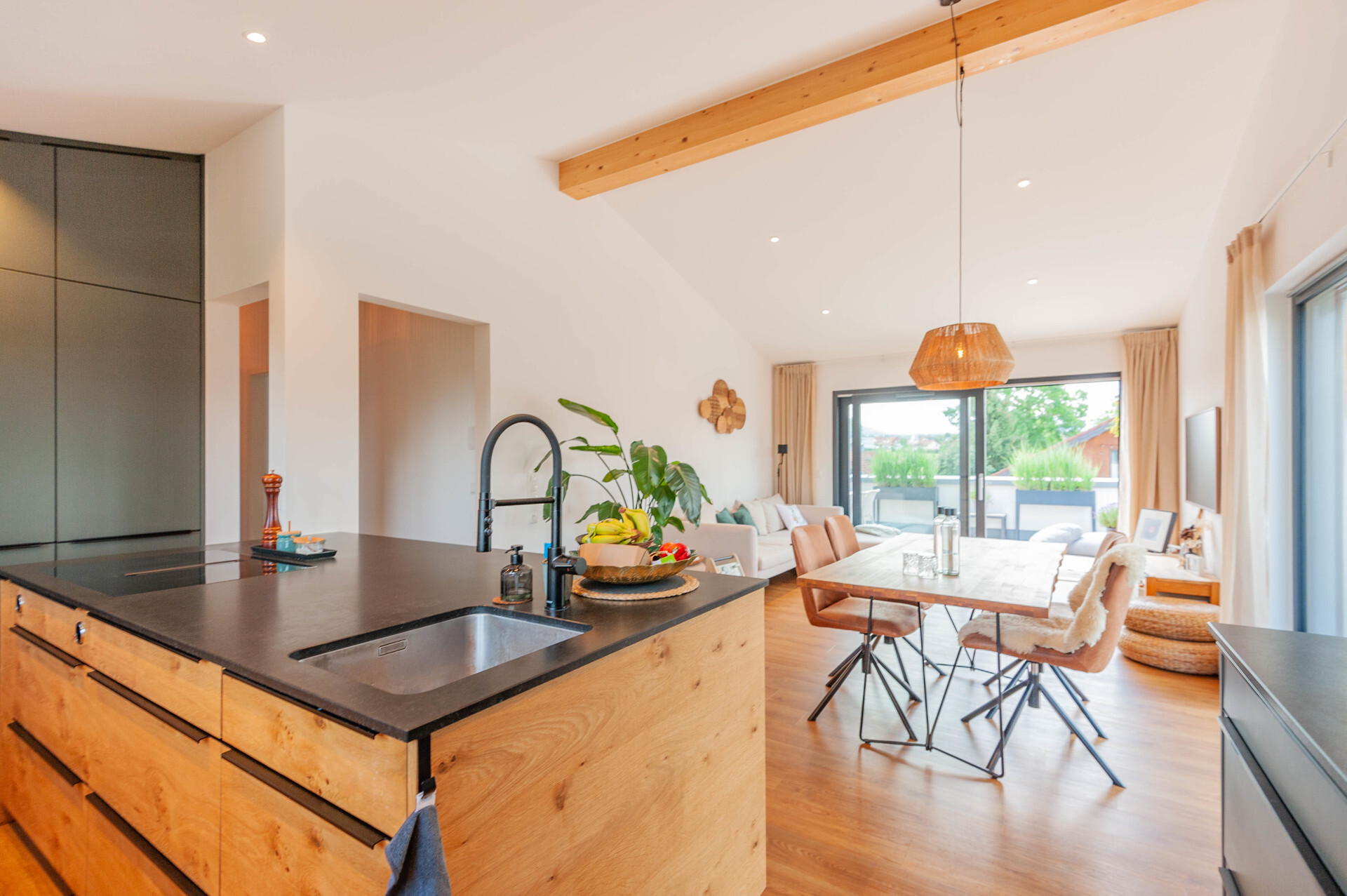 Küche / Wohnen / Essen