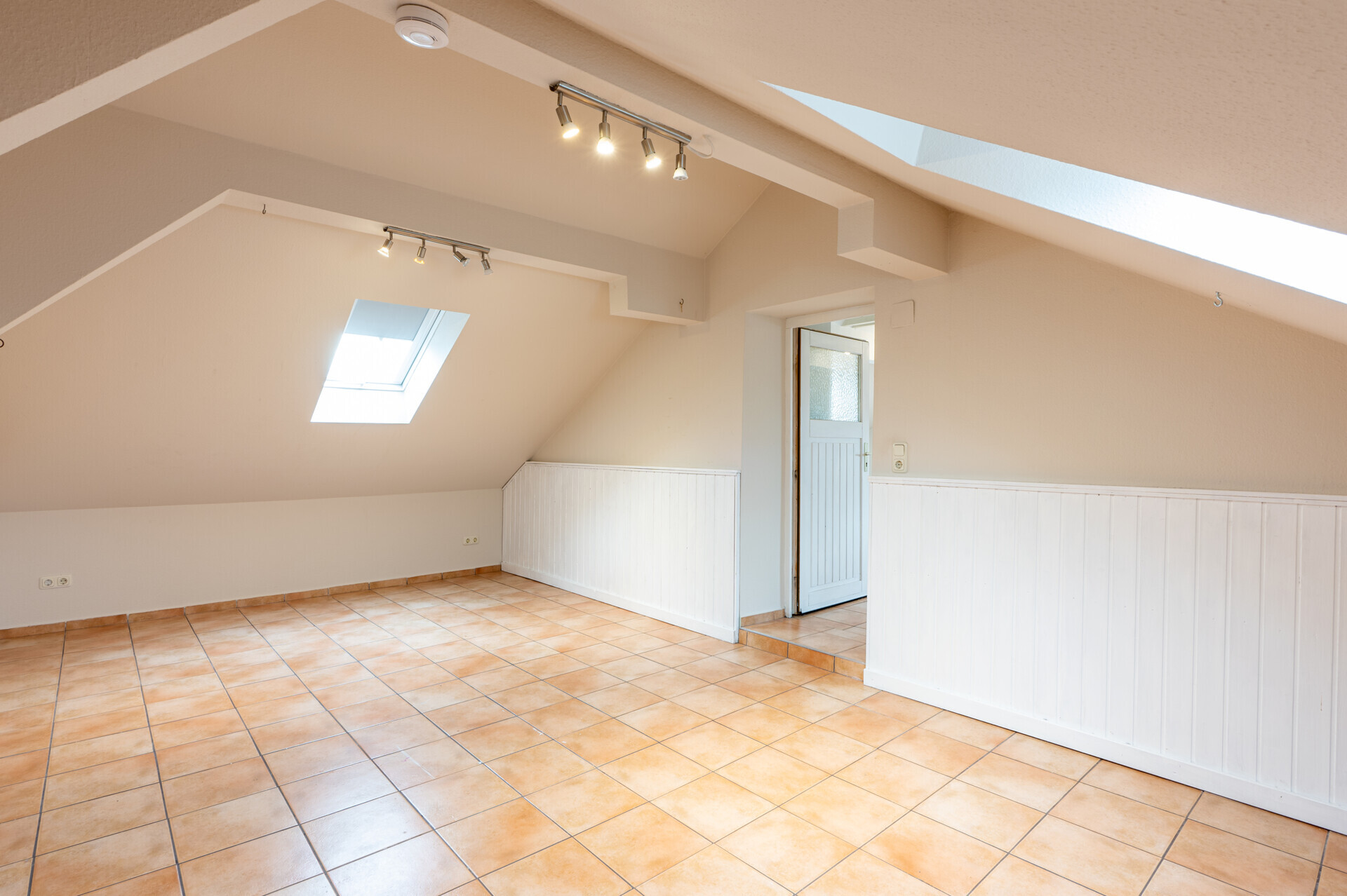 Schlafzimmer DG