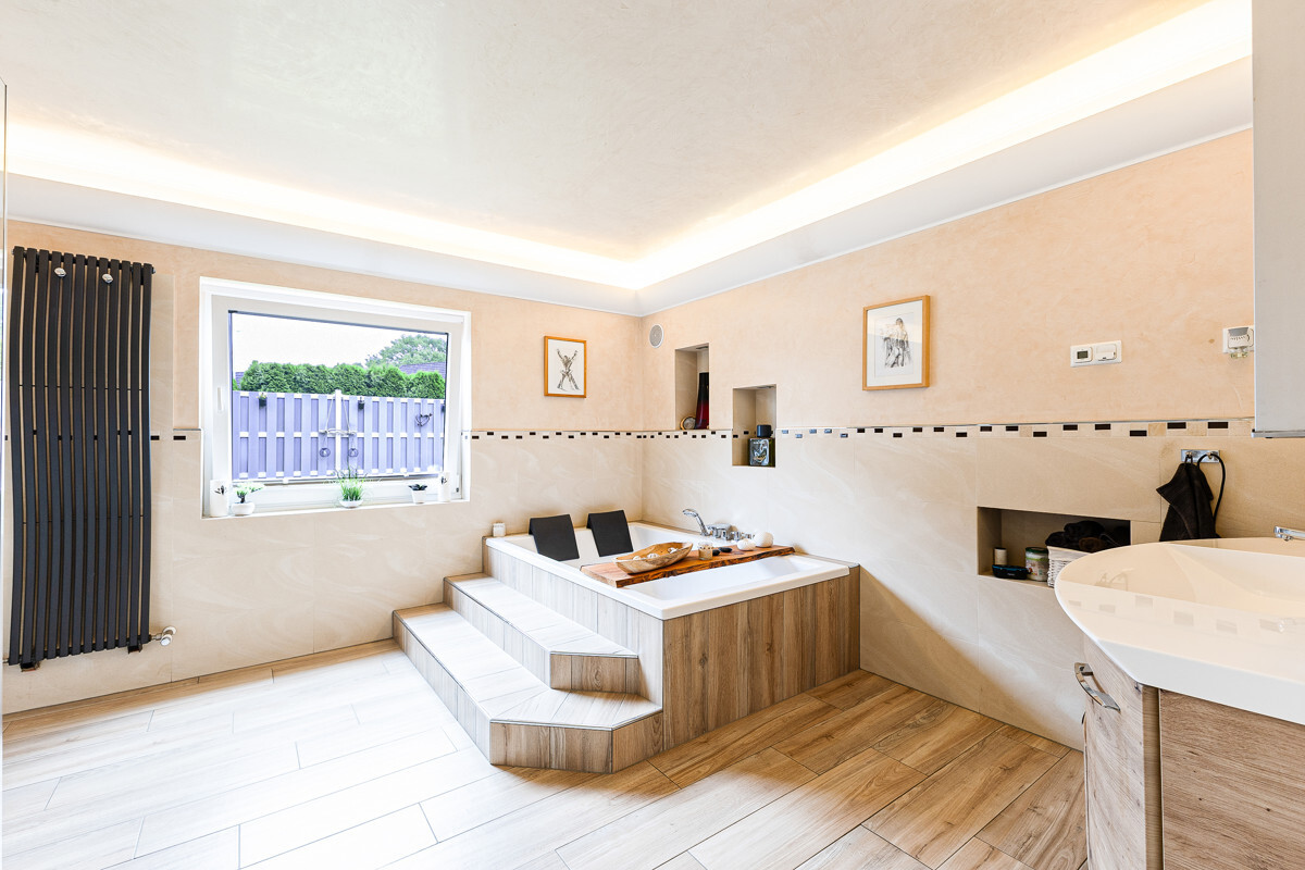 Badezimmer EG