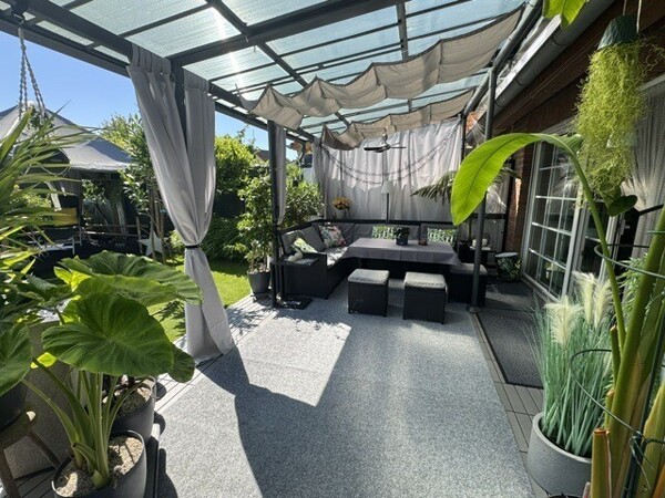 Terrasse 1 überdacht