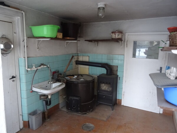 Ausbaufähiges Wohngebäude