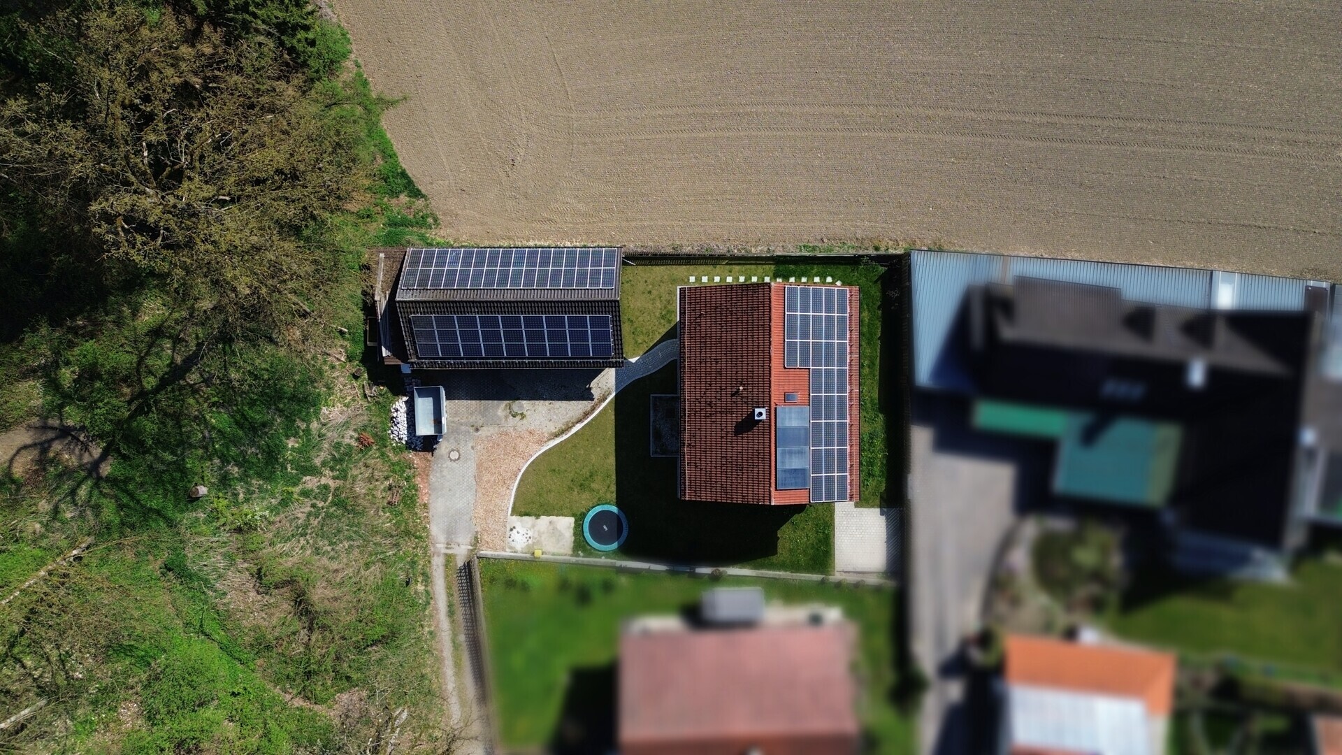 Renoviertes Einfamilienhaus in traumhaft ruhiger Randlage neben Wald und Feld