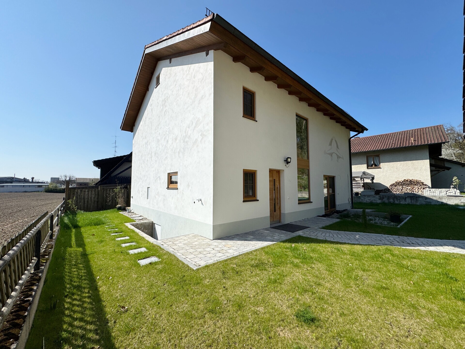 Renoviertes Einfamilienhaus in traumhaft ruhiger Randlage neben Wald und Feld