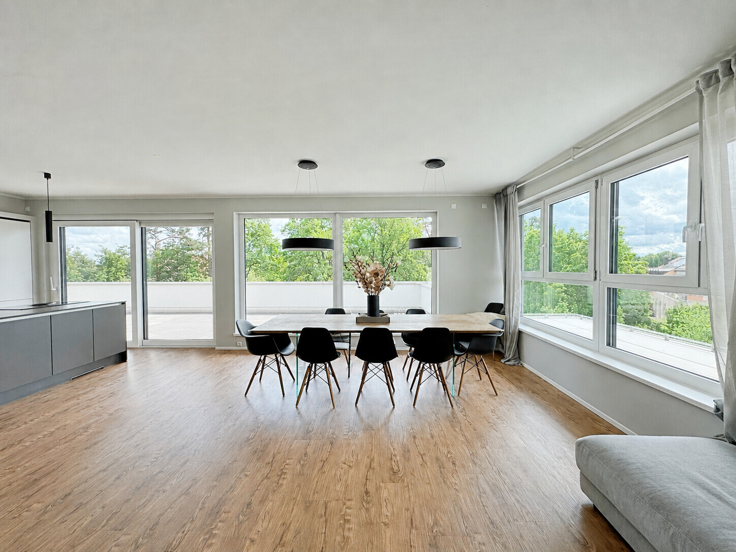 Raum, Licht, Freiheit - Penthouse-Feeling auf zwei Ebenen