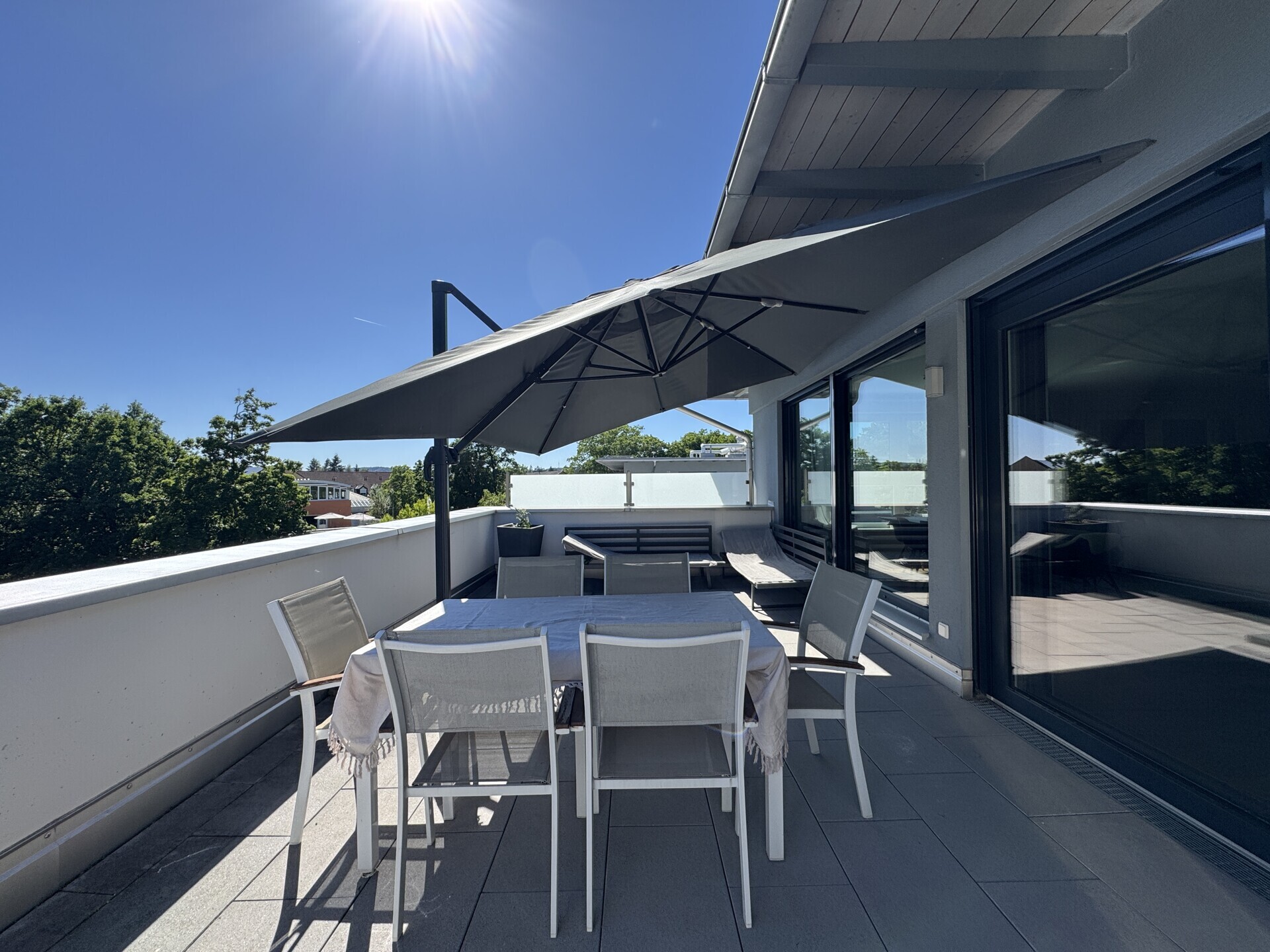 Raum, Licht, Freiheit - Penthouse-Feeling auf zwei Ebenen