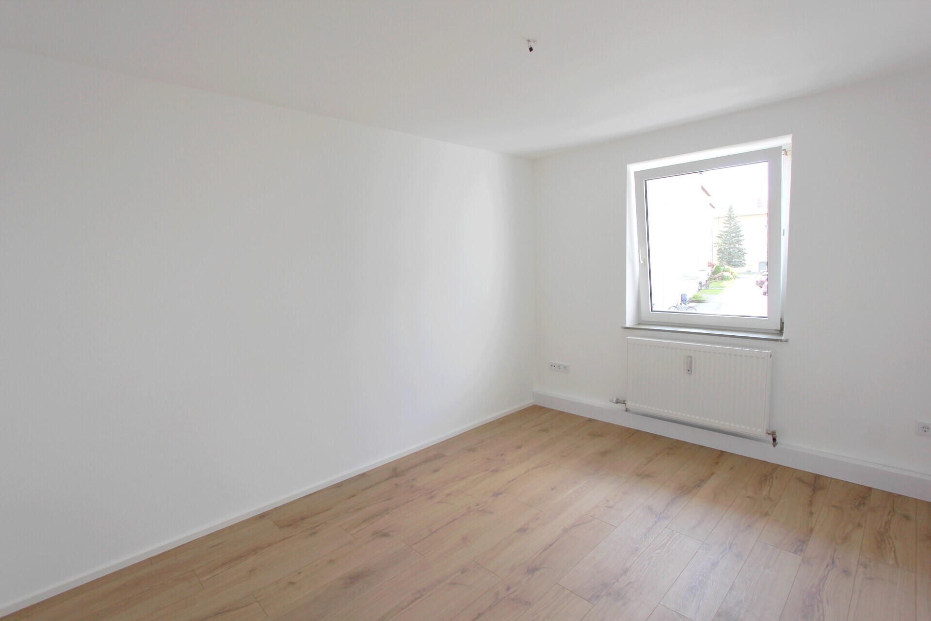 Kapitalanleger aufgepasst! 1 Haus, 6 Wohnungen mit 81 - 101 m² Wohnfläche - voll vermietet
