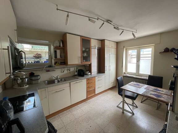 Großes Haus mit viel Platz sucht glückliche Familie! Frei ab 01.08.2023