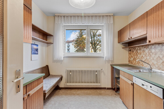 Schöne Erdgeschoss Wohnung mit Balkon! In ruhiger Lage mit Blick ins Grüne! Ab sofort verfügbar! 3