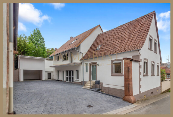 Doppeltes Glück - zwei Häuser mit großem Hof und Garten im idyllischen Ilbesheim! Frisch renoviert!