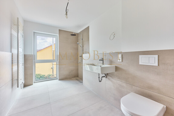 Baubeginn Q1/2026: 
Förderfähig-Aufzug-Photovoltaik-Barrierefrei