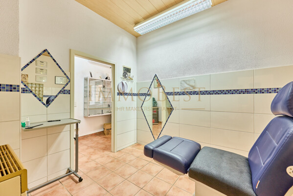 Behandlungsraum Laden 1