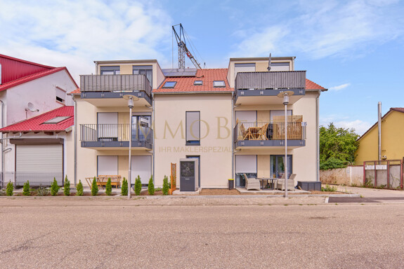 Hochwertige Neubauwohnung mit Balkon, Gäste WC, Hauswirtschaftsraum und mehr! Sofort Bezugsbereit! 1