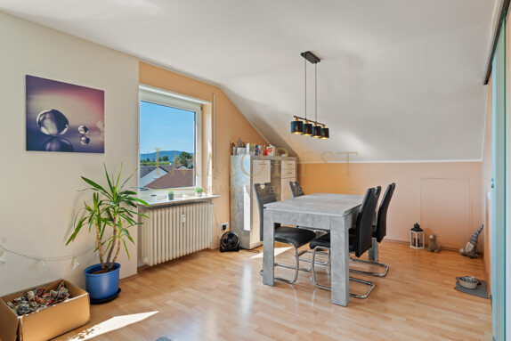 Doppelte Chance in Bornheim – attraktive Immobilie für Investoren und Eigennutzer! 3