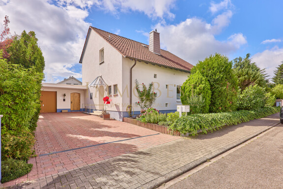 Freistehendes Einfamilienhaus mit super Ausstattung in toller Lage von Landau! ,,Schützenhof''