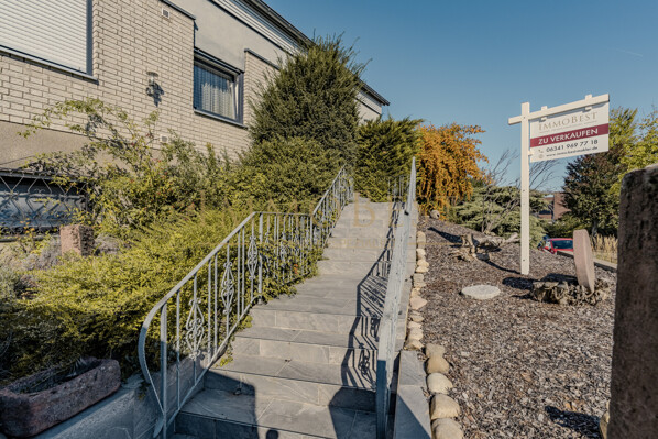 Zugang zum Hauseingang 