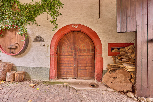 Zugang Weinkeller Haus 9