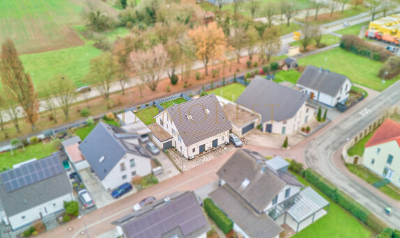 (Links) Doppelhaushälfte für die Familie in toller Lage! 3