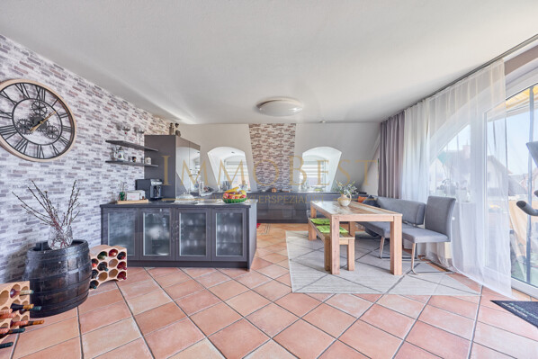 Küche- und Essbereich2