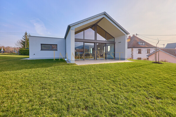 Terrasse mit Windfang