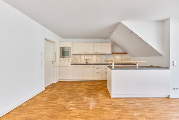 Stilvolle Maisonettewohnung auf zwei Ebenen – zentral & ruhig gelegen!