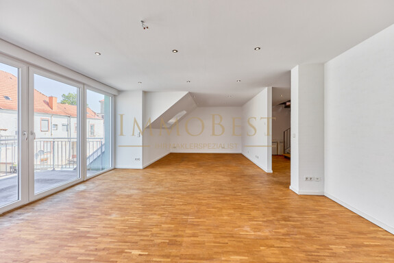 Stilvolle Maisonettewohnung auf zwei Ebenen – zentral & ruhig gelegen! 2