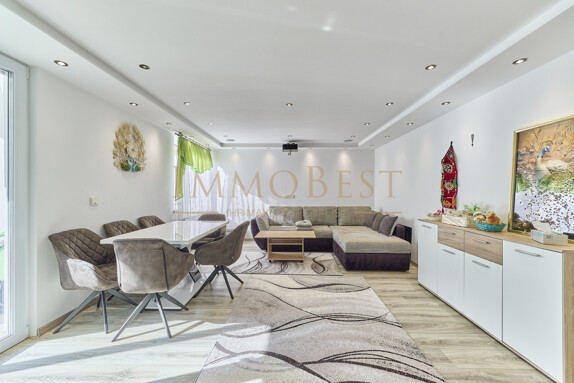 Sanierte Erdgeschosswohnung mit Balkon/Wintergarten und durchdachter Raumaufteilung!