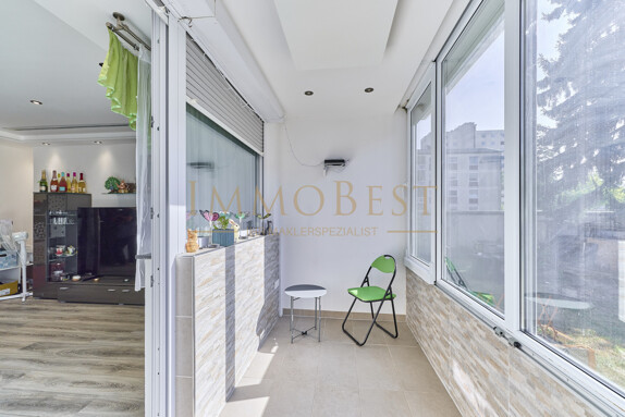 Sanierte Erdgeschosswohnung mit Balkon/Wintergarten und durchdachter Raumaufteilung! 3