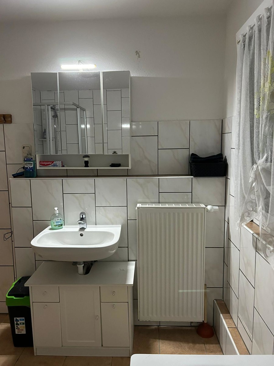 Haus 1 Badezimmer