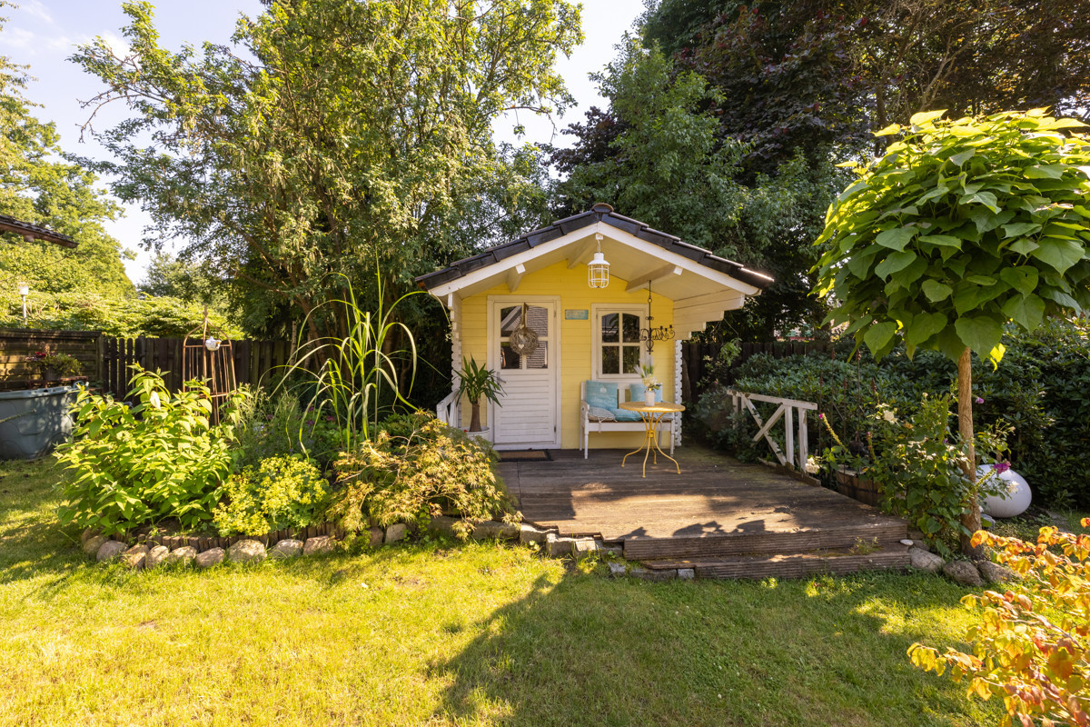 weitere Sitzecke im Garten