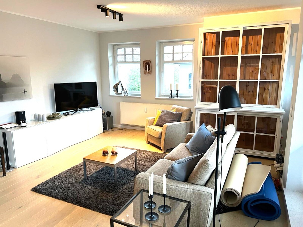 Wohnzimmer Bild 2