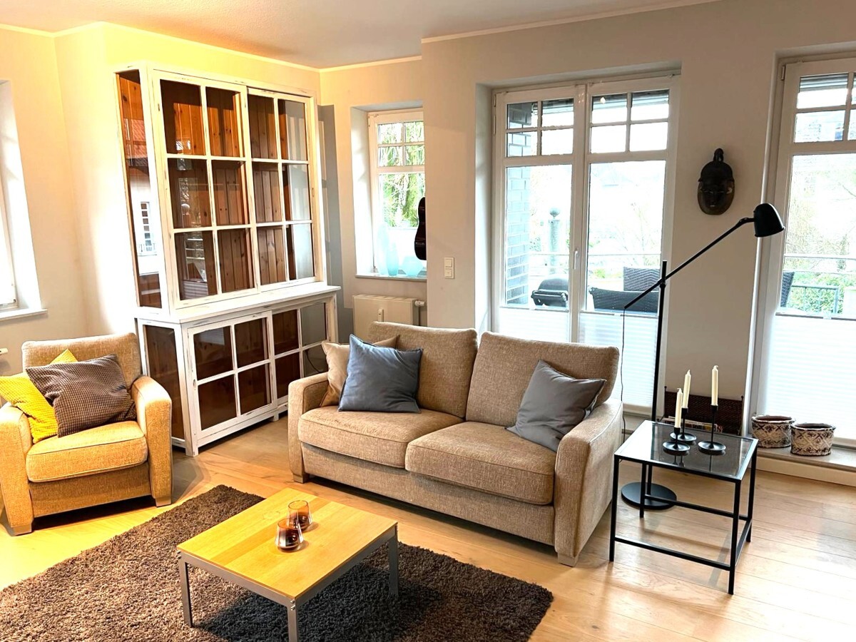 Wohnzimmer Bild 3
