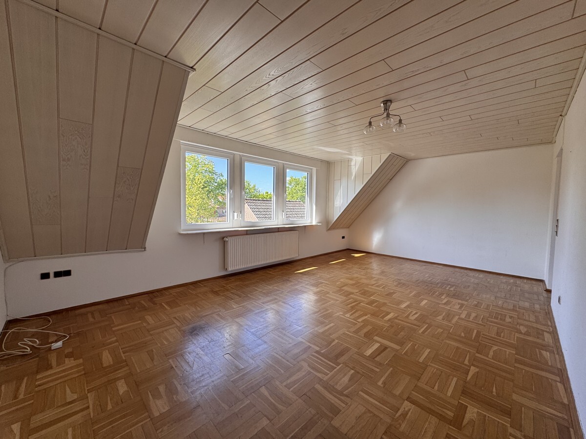 Wohnzimmer DG