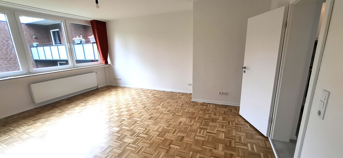 Wohn- u. Schlafraum Bild 2