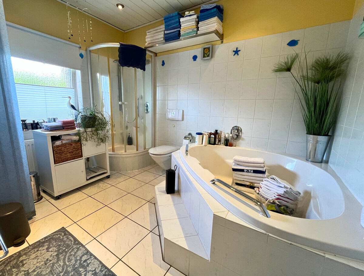 Badezimmer EG