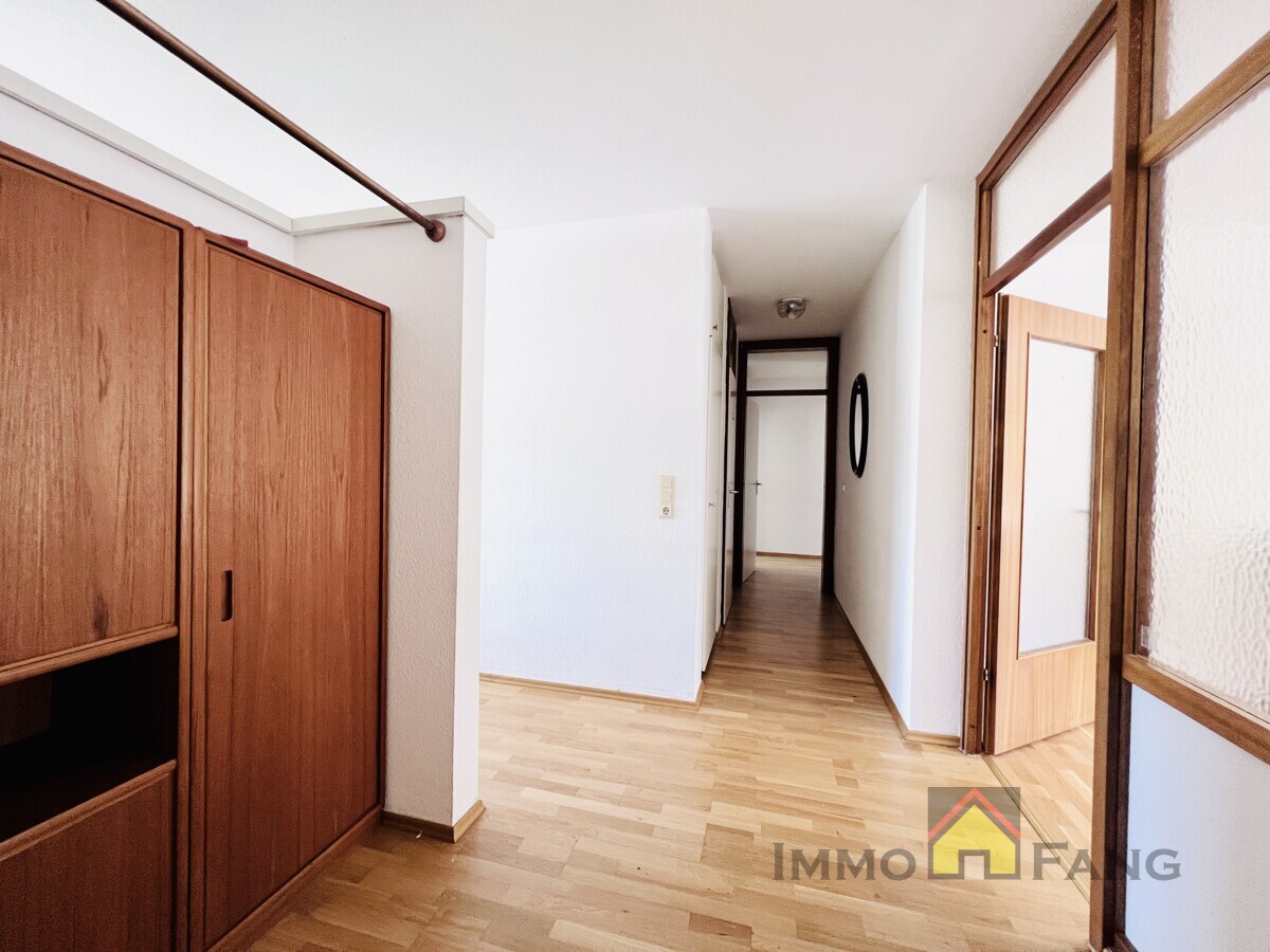 Gepflegte, voll möblierte 4-Zimmer-Wohnung mit Balkon – Nähe Nordpark - Photo 2